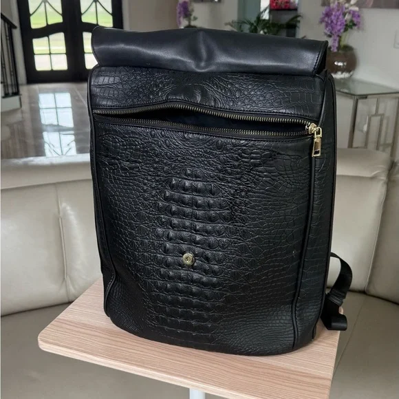 Luxurious Black Crocodile-Embossed Men's Duffel Bag Set - Picture 12 of 15